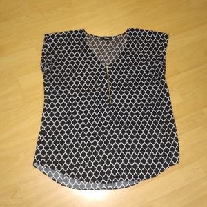 Geometric Express Shirt with Gold Zipper - Size XL